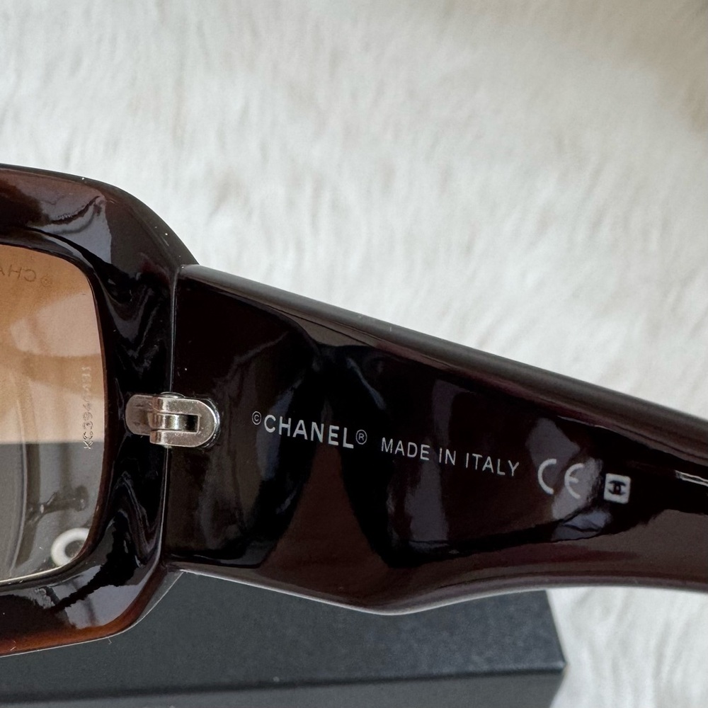 Authentic vintage Chanel brown crocodile embossed 6022 logo sunglasses - Picture 7 of 11